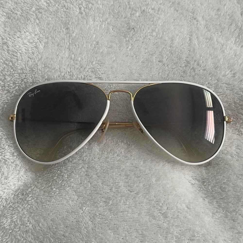 Ray-Ban Aviator White and Gold with Tan Case